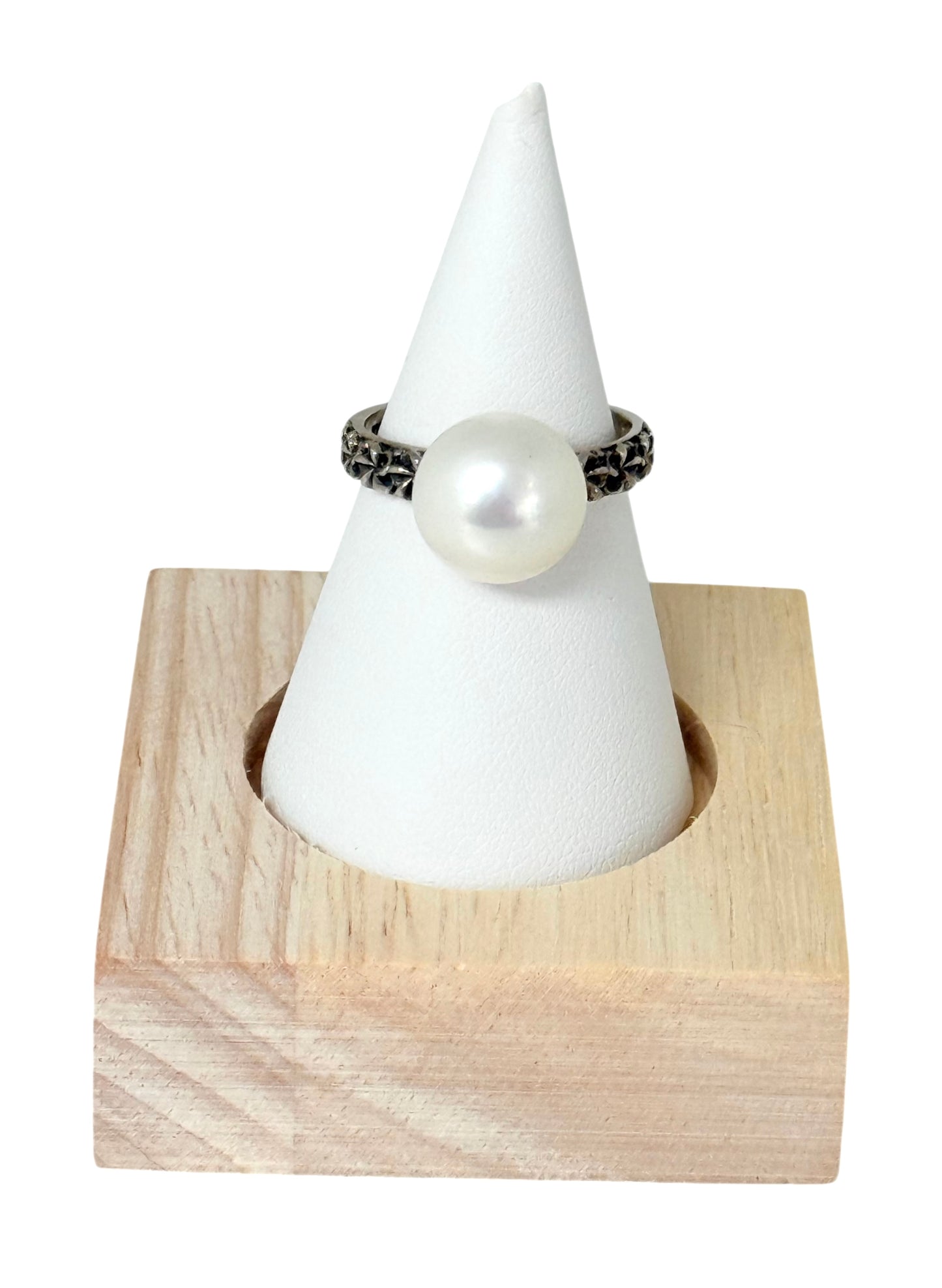 Pearl Ring